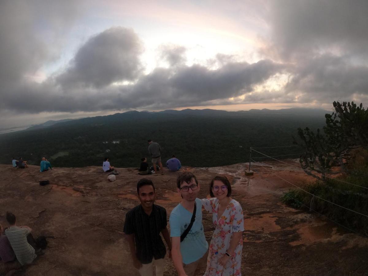 Dambulla Tourist Resort 외부 사진